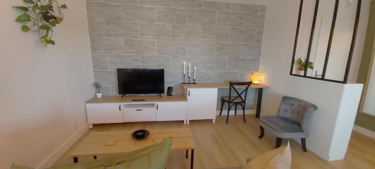 La Campagne Romantique - Avec Entree Autonome, Clim Neuve, Parking Prive & Sa Piscine ! - Saint-Sulpice  Exteriör bild