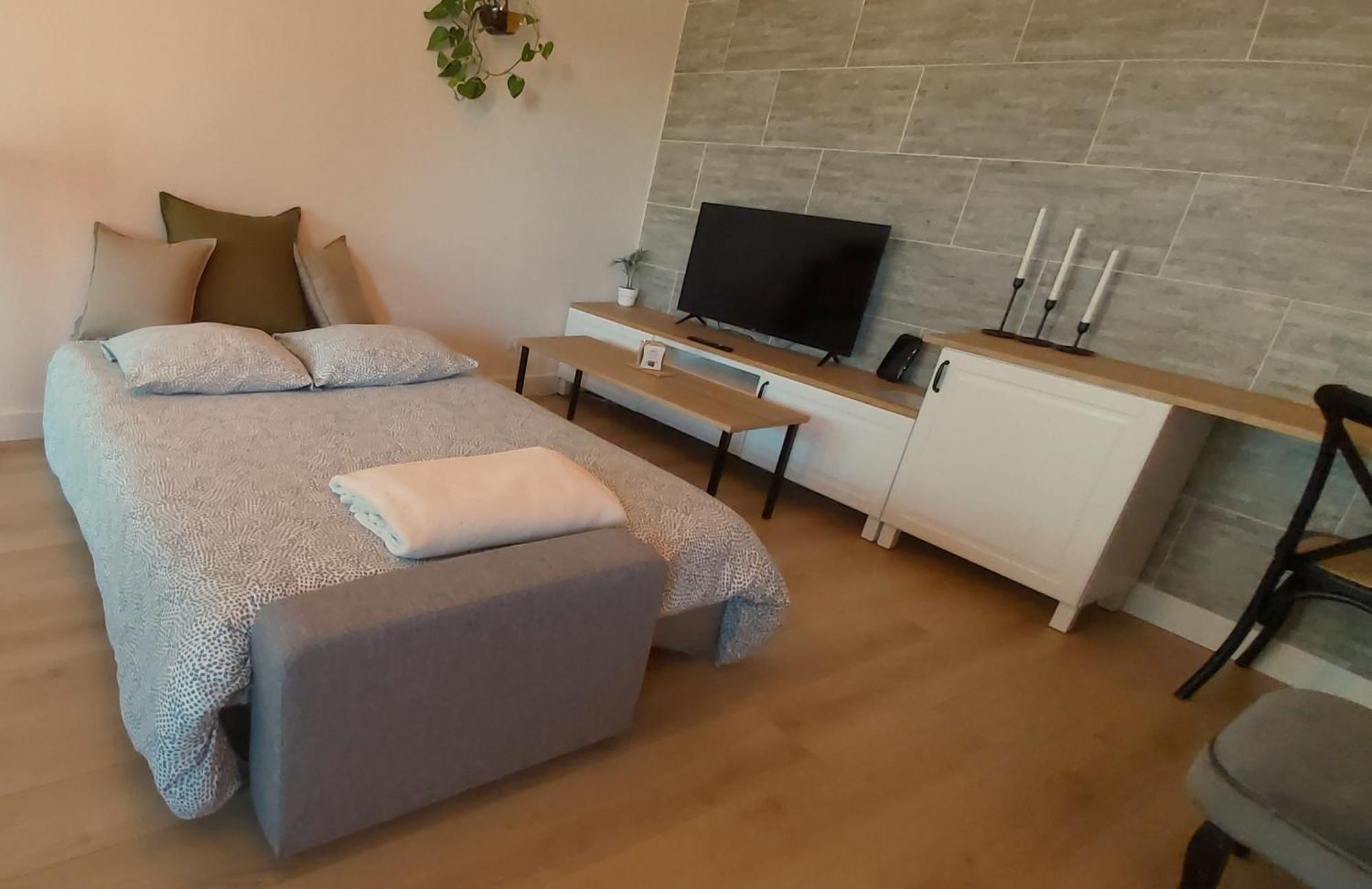La Campagne Romantique - Avec Entree Autonome, Clim Neuve, Parking Prive & Sa Piscine ! - Saint-Sulpice  Exteriör bild